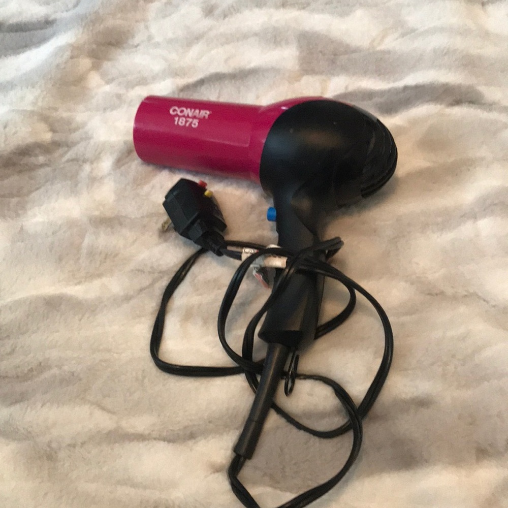 Conair blow dryer